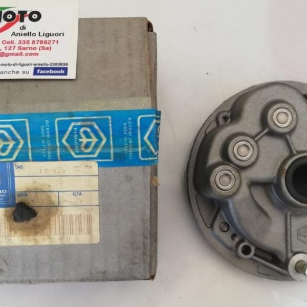 PIAGGIO 131529 – 175739 COPERCHIO MOZZO POSTERIORE CICLOMOTORI PIAGGIO CON VARIATORE