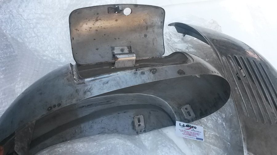 COPPIA COFANI PER VESPA - immagine 4