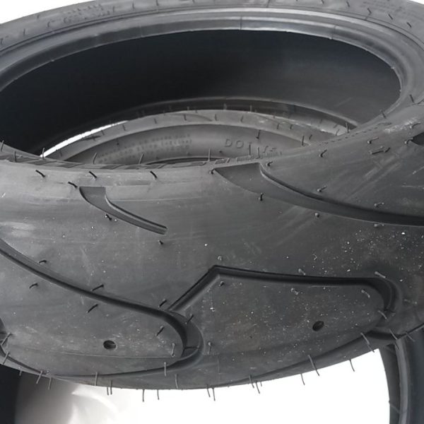 PNEUMATICO MICHELIN BOPPER 130 70 12