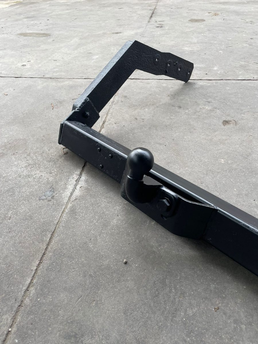 KIT STAFFA GANCIO TRAINO PER PIAGGIO PORTER MAXXI - immagine 3