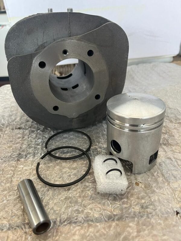 KIT CILINDRO PISTONE GRUPPO TERMICO RETTIFICATO APE MP P501/P600-600 243120