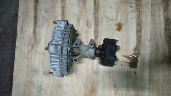 MOZZO RUOTA SINISTRO POSTERIORE APE POKER