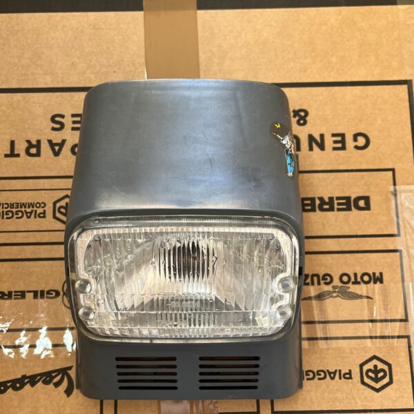 GRUPPO FARO CONTACHILOMETRI E CARTERINO PIAGGIO SUPER BRAVO
