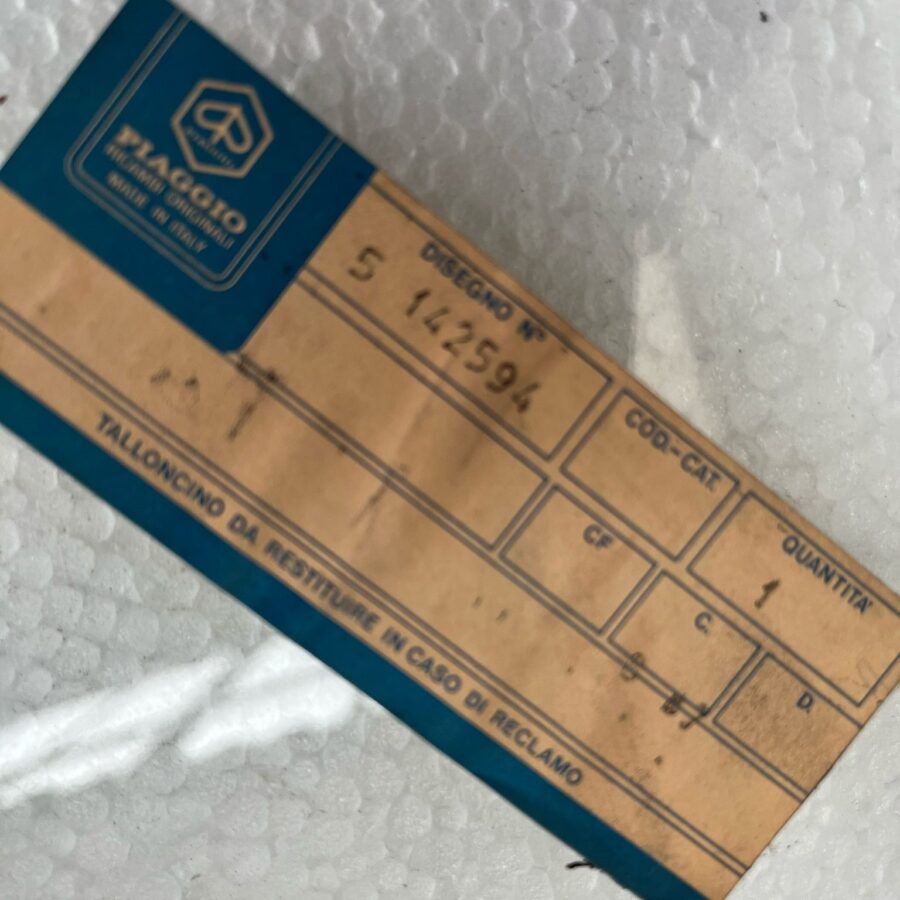 DEFLETTORE VETRO FINESTRINO SINISTRO ORIGINALE PIAGGIO APE CAR PRIMA SERIE LS - immagine 2