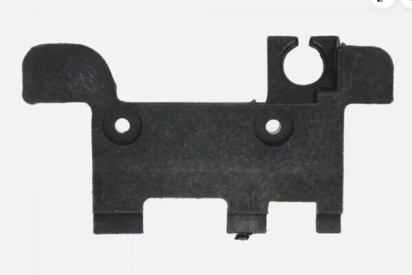 620491 SUPPORTO SERRATURA SPORTELLO BENZINA ORIGINALE PIAGGIO 125 250 300