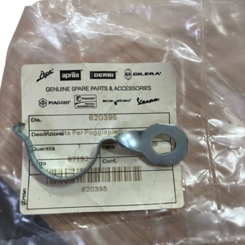 620395 MOLLETTA ARRESTO POGGIAPIEDI VESPA GTS 125-200-250-300