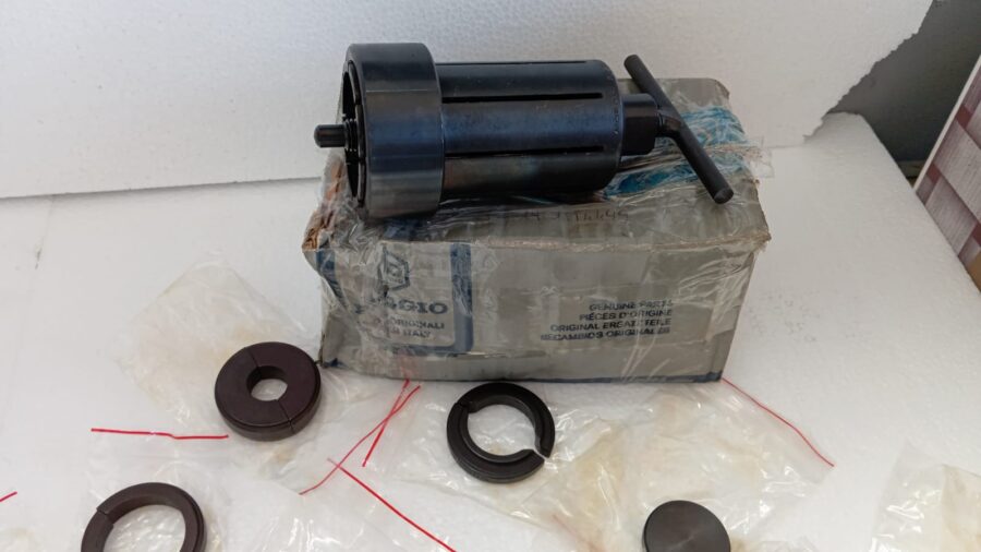 19114499 ESTRATTORE COMPLETO CUSCINETTI MOTORE ORIGINALE PIAGGIO - immagine 5