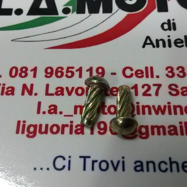 RIBATTINO RIVETTO PER FISSAGGIO COPERCHIO SERRATURA PER VESPA 50 90 125 150 180 200 N L R SS SUPER SPORT TS RALLY GT SPRINT GL
