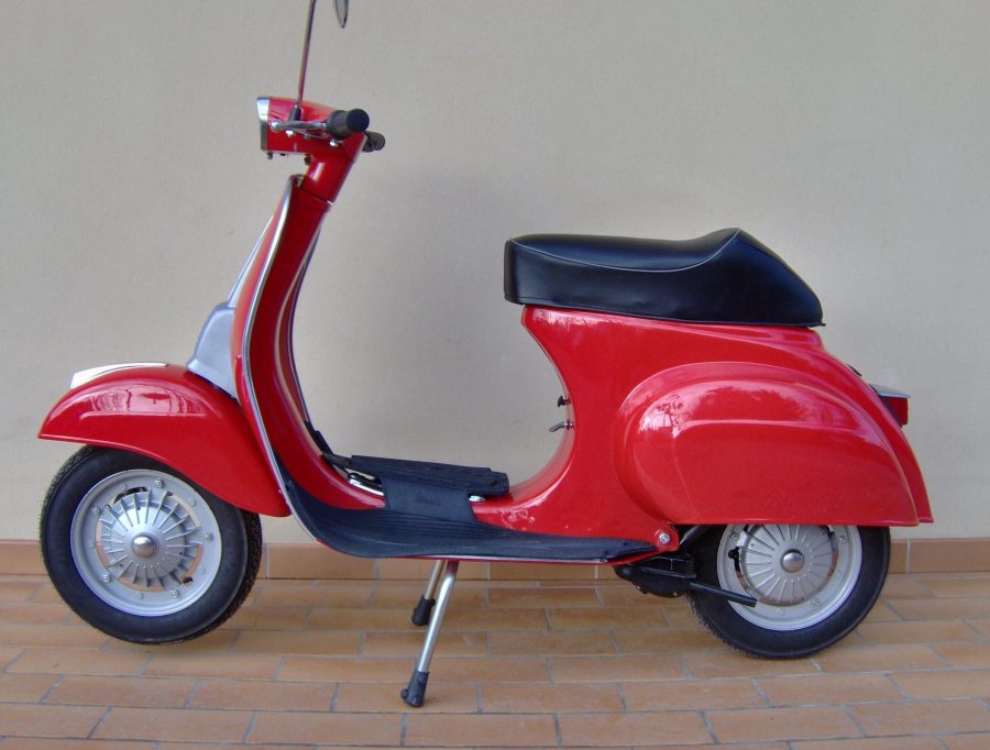CRESTA PARAFANGO VESPA SPECIAL - immagine 2
