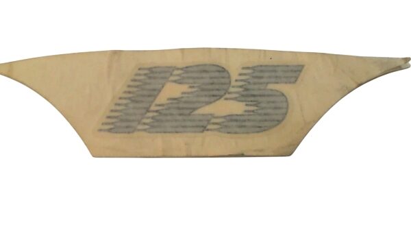 575465 TARGHETTA LATERALE 125 ORIGINALE PIAGGIO GILERA RUNNER