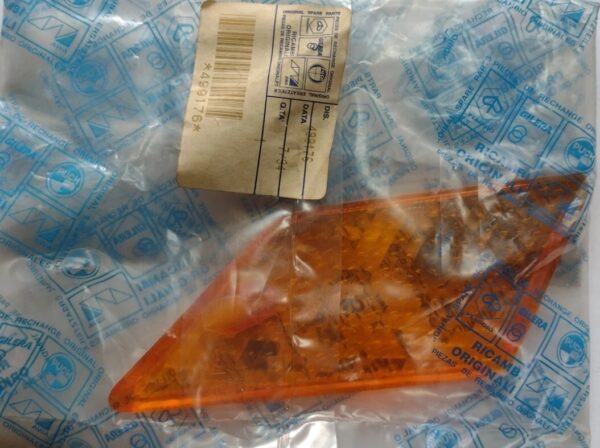 499176 PLASTICA FRECCIA ANTERIORE SINISTRA PIAGGIO SCATTO 50