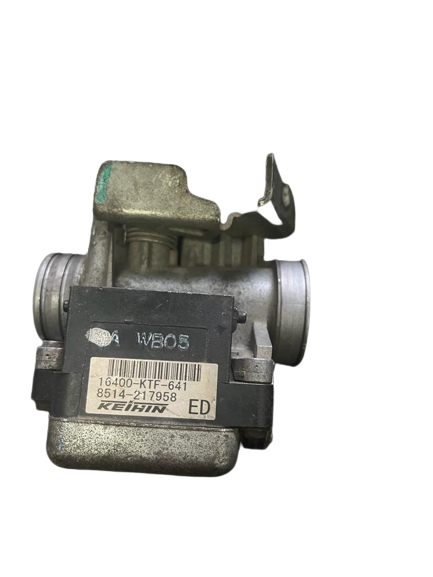 CORPO FARFFALATO INIEZIONE PER HONDA SH 125 2005–2008 16400-KTF-641 USATO