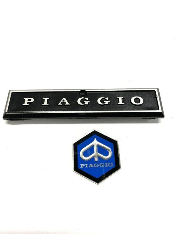 80330C KIT TARGHETTA CALANDRA VESPA PX125-150-PE200
