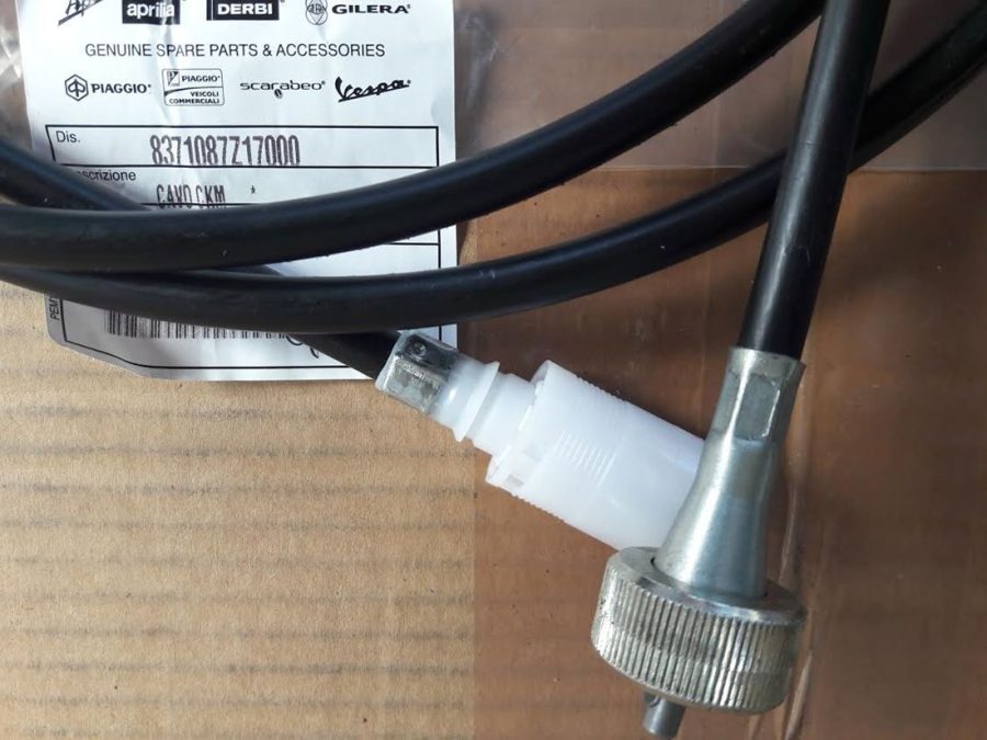 TRASMISSIONE CONTACHILOMETRI PIAGGIO PORTER 8371087Z17000 - immagine 2