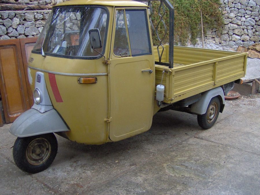 COPRISTERZO MASCHERINA FARO PER PIAGGIO APE 175 APE MP - immagine 3