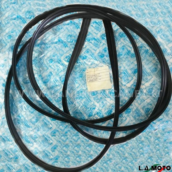 GUARNIZIONE VETRI SPORTELLI X2 PIAGGIO APE POKER – APE MAX – CAR