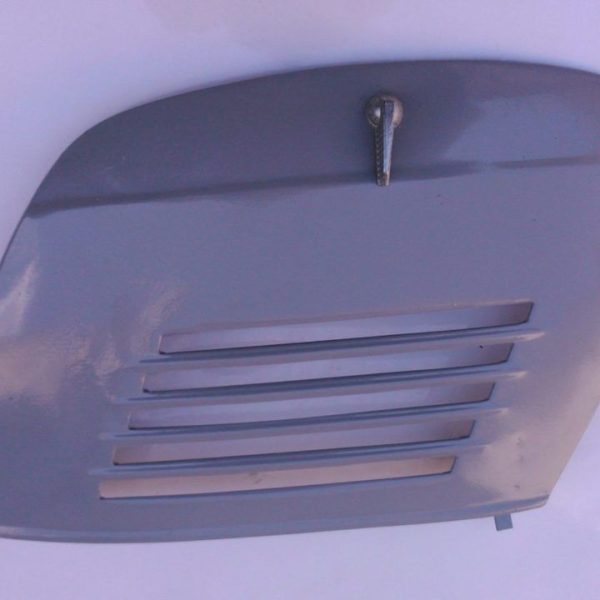 SCOCCHINO SPORTELLO MOTORE PER VESPA 50 90 125 N L R SPECIAL
