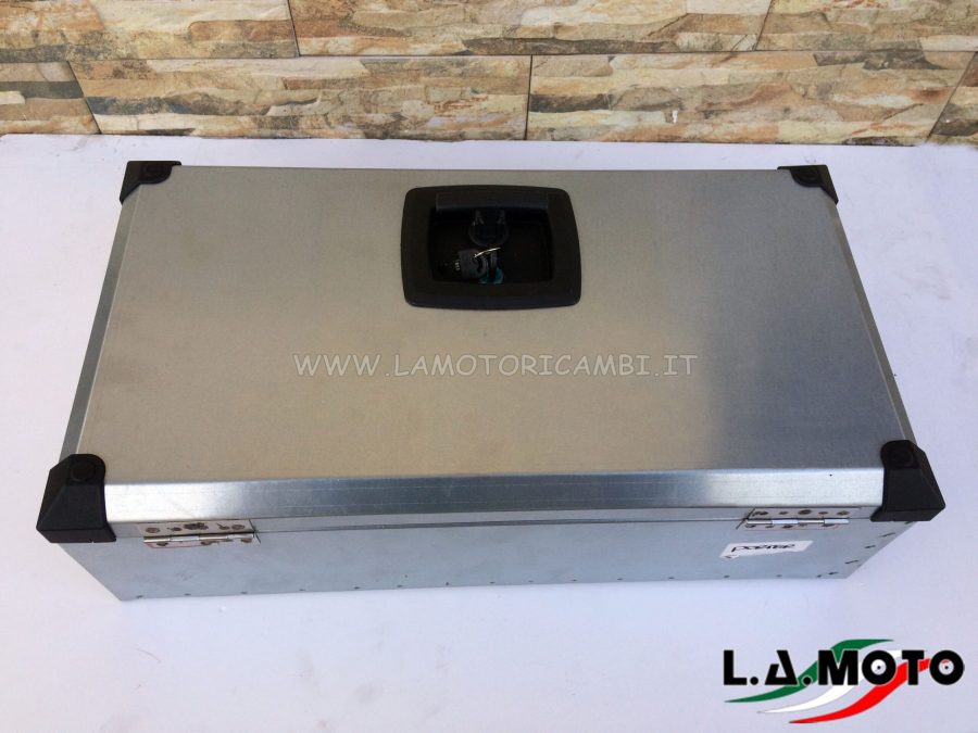 CASSETTA PORTA ATTREZZI PER PIAGGIO PORTER TUTTI I MODELLI 50X30X17 CON BORDI - immagine 2