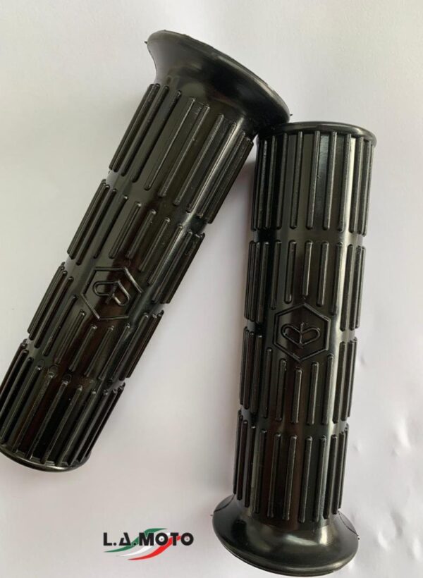 COPPIA MANOPOLE NERE PER VESPA 50 90 125 SPECIAL PRIMAVERA ET3-APE 141924