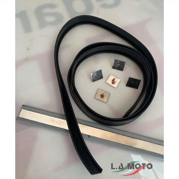BORDINO CROMATO ANTERIORE CABINA ADATTABILE PER PIAGGIO APE MP E CALESSINO TUTTI I MODELLI