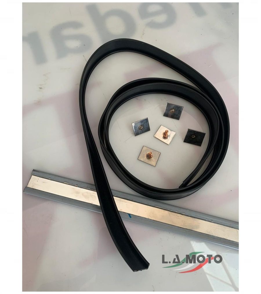 BORDINO CROMATO ANTERIORE CABINA ADATTABILE PER PIAGGIO APE MP E CALESSINO TUTTI I MODELLI